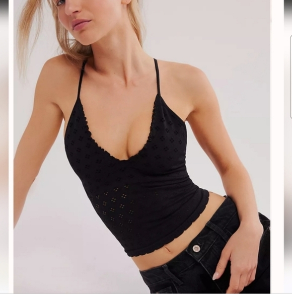 Free People Tops - Free People Eyelet Seamless Triangle Crop Cami Tank Top Size‎ L/XL